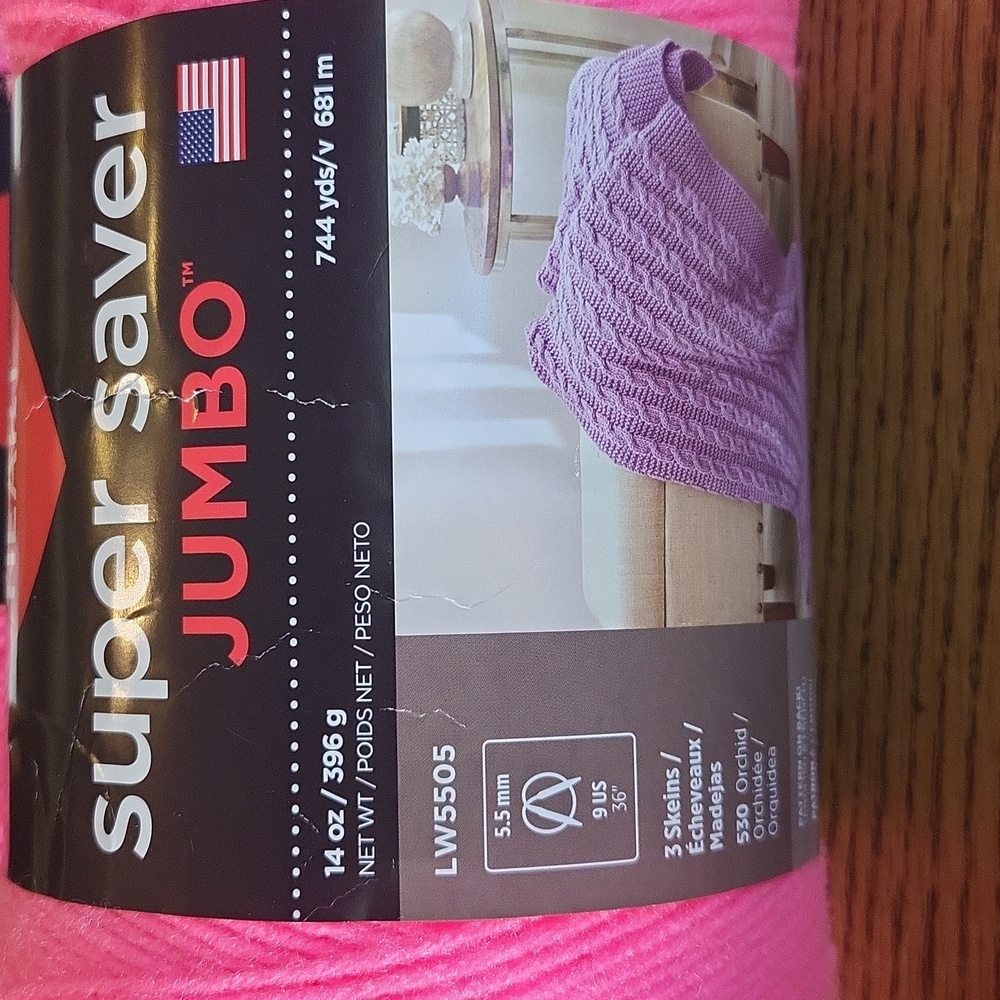 Red Heart Syper Saver Jumbo yarn. PRETTY 'N PINK - Picture 5 of 5